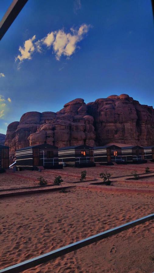 Oryx Camp Hotel Wadi Rum Exterior foto